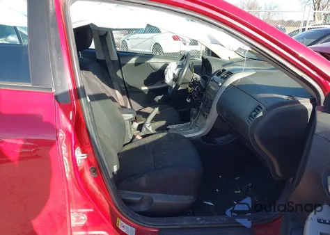 2010 Toyota Corolla S из США, поврежденный, VIN 2T1BU4EE2AC414199